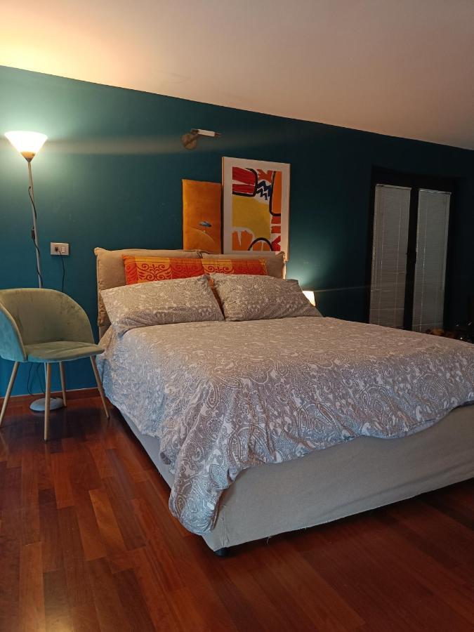 Appartement Loft Certosa District Con Parcheggio Privato Milaan